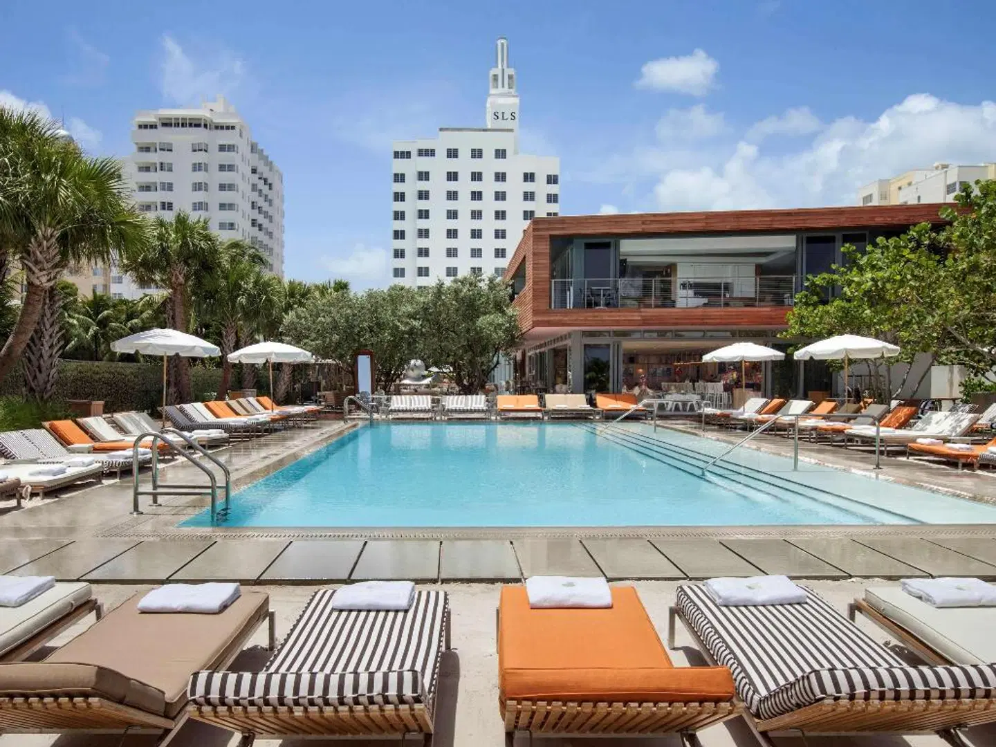 SLS South Beach OUTDOOR_POOL