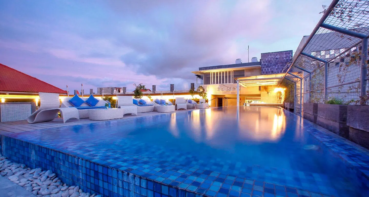 Sol House Bali Legian OUTDOOR_POOL