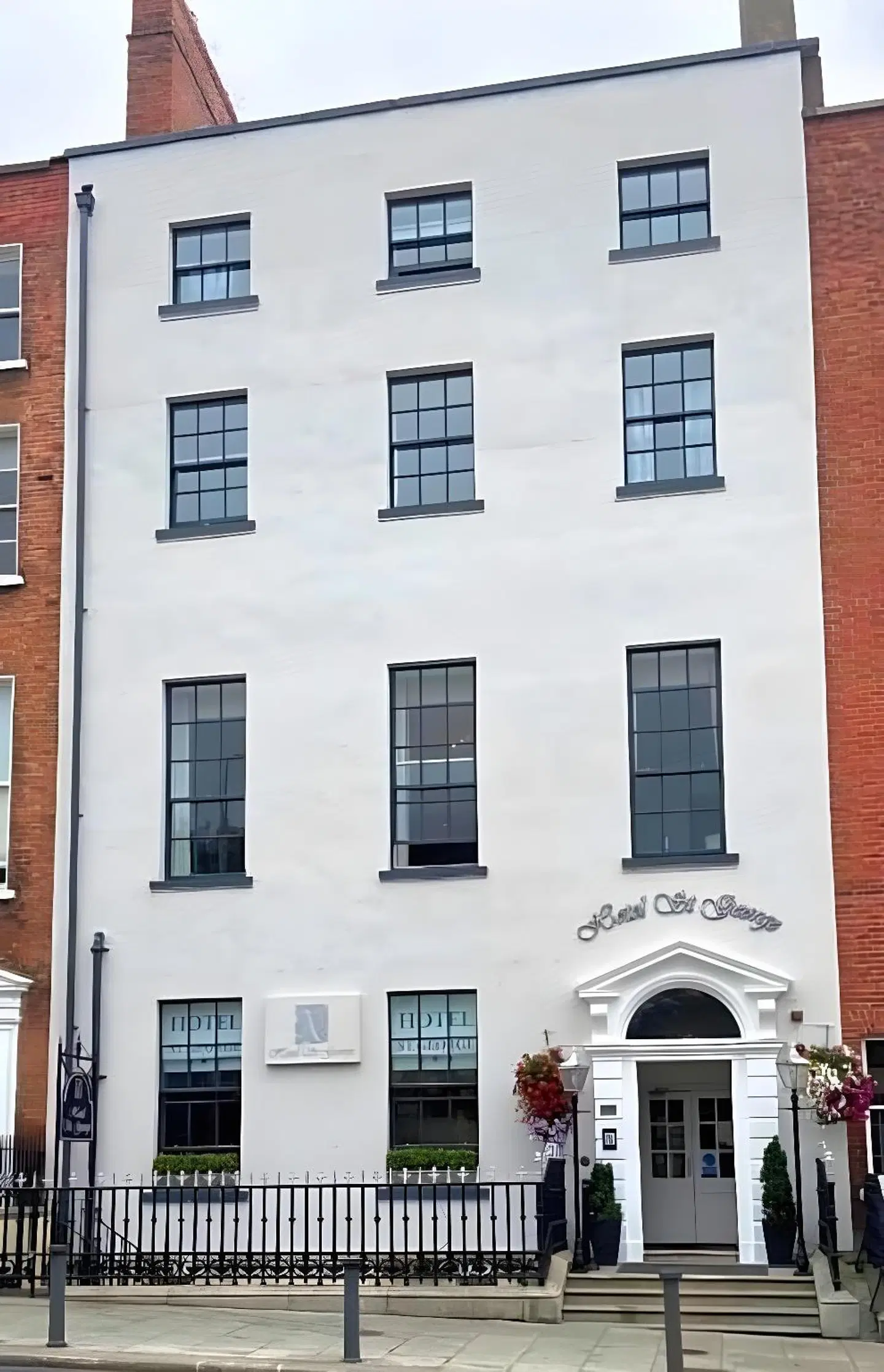 St. George EXTERIOR