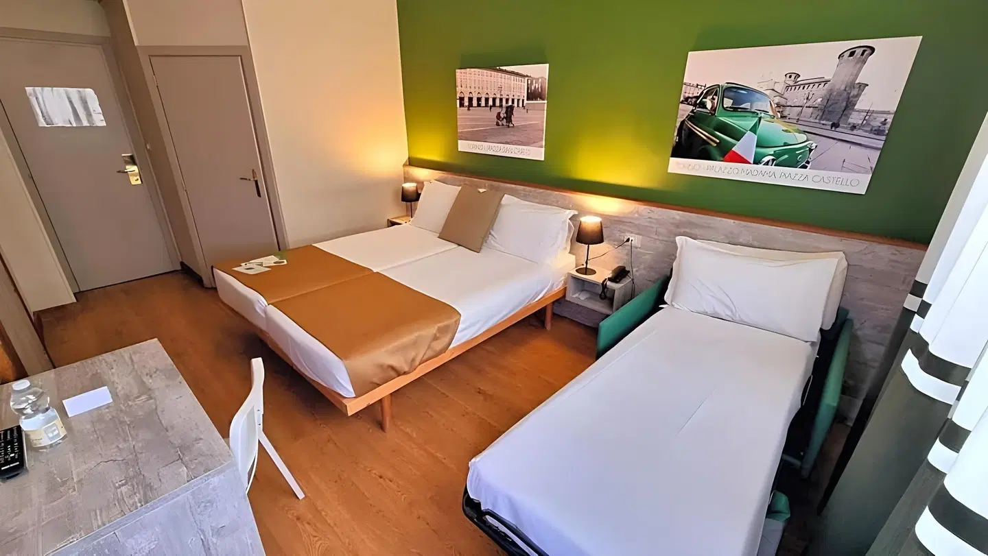 Green Class Hotel Astoria ROOM_EXAMPLE