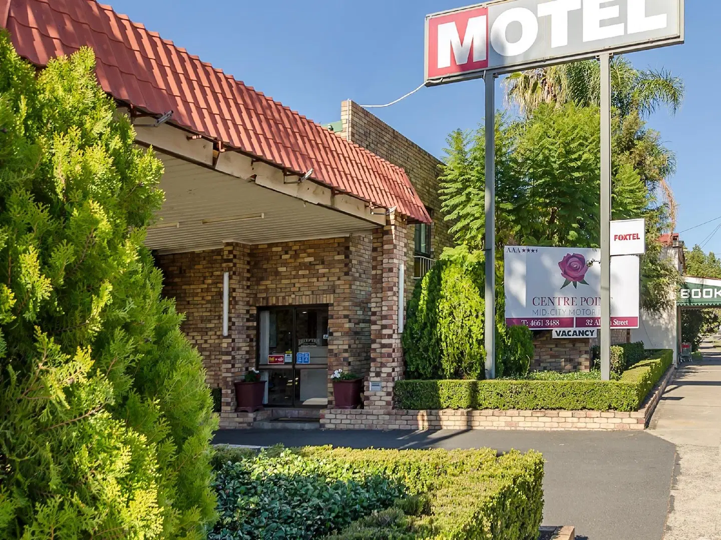 Centre Point Mid City Motor Inn EXTERIOR