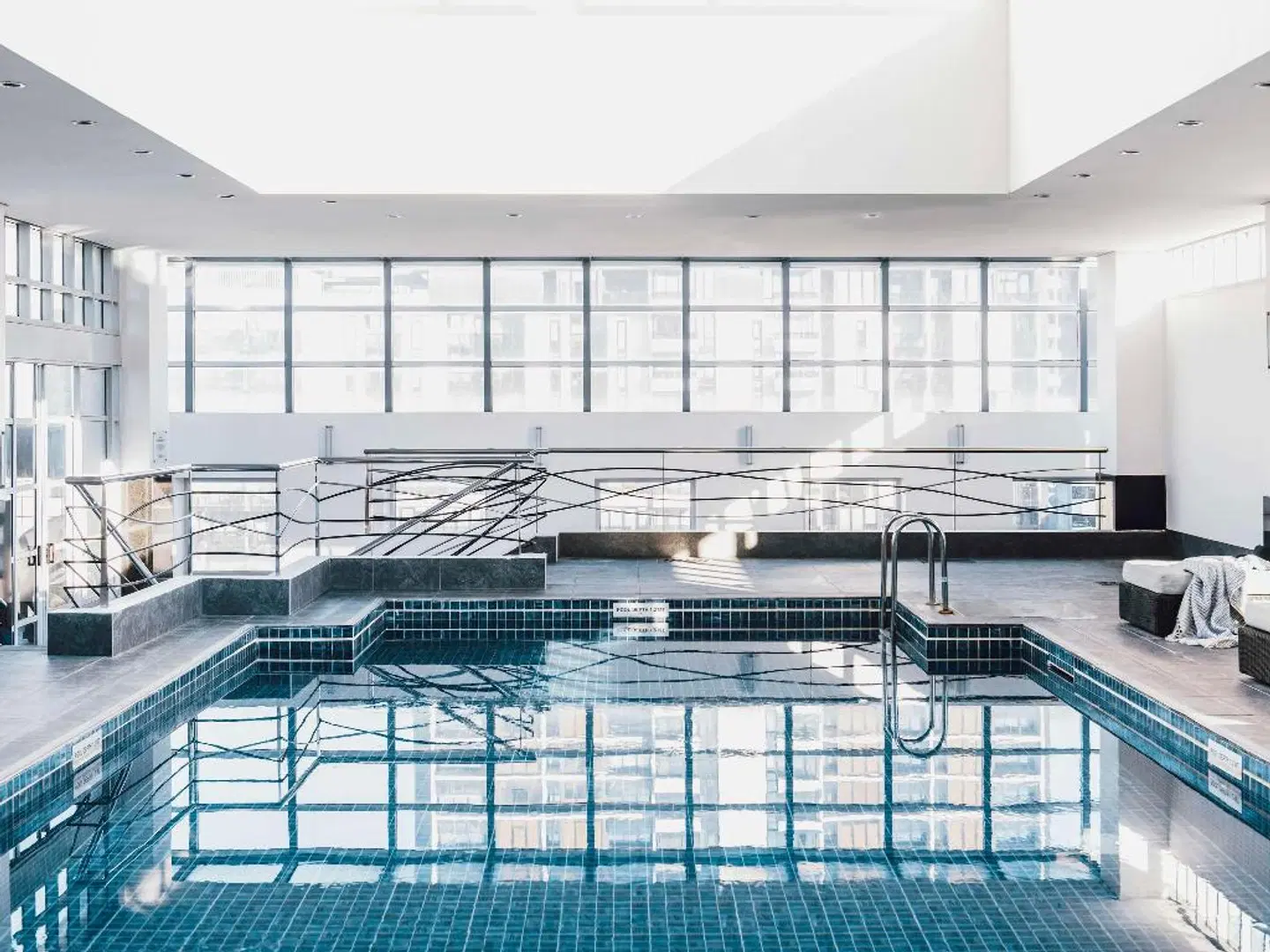 The Como Melbourne Hallenbad