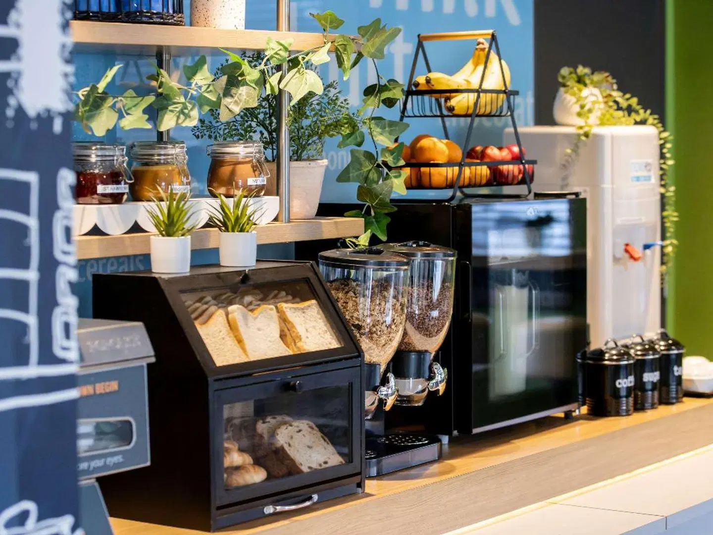 ibis budget Casula Liverpool Restaurant