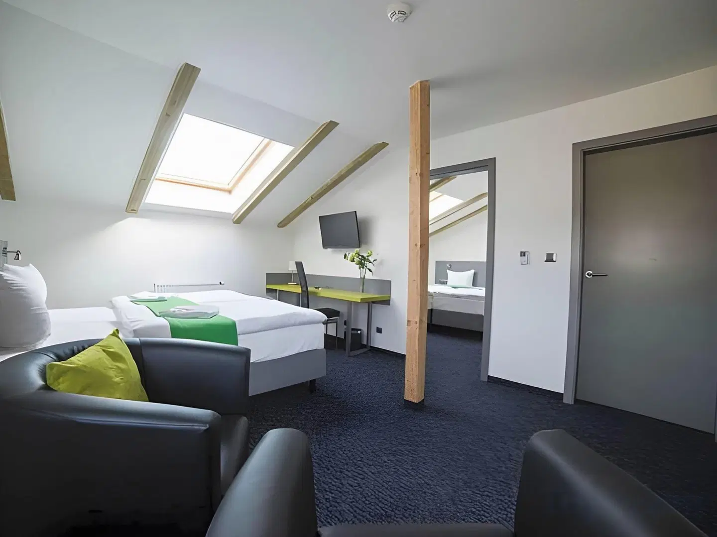 Herrmes ROOM_EXAMPLE