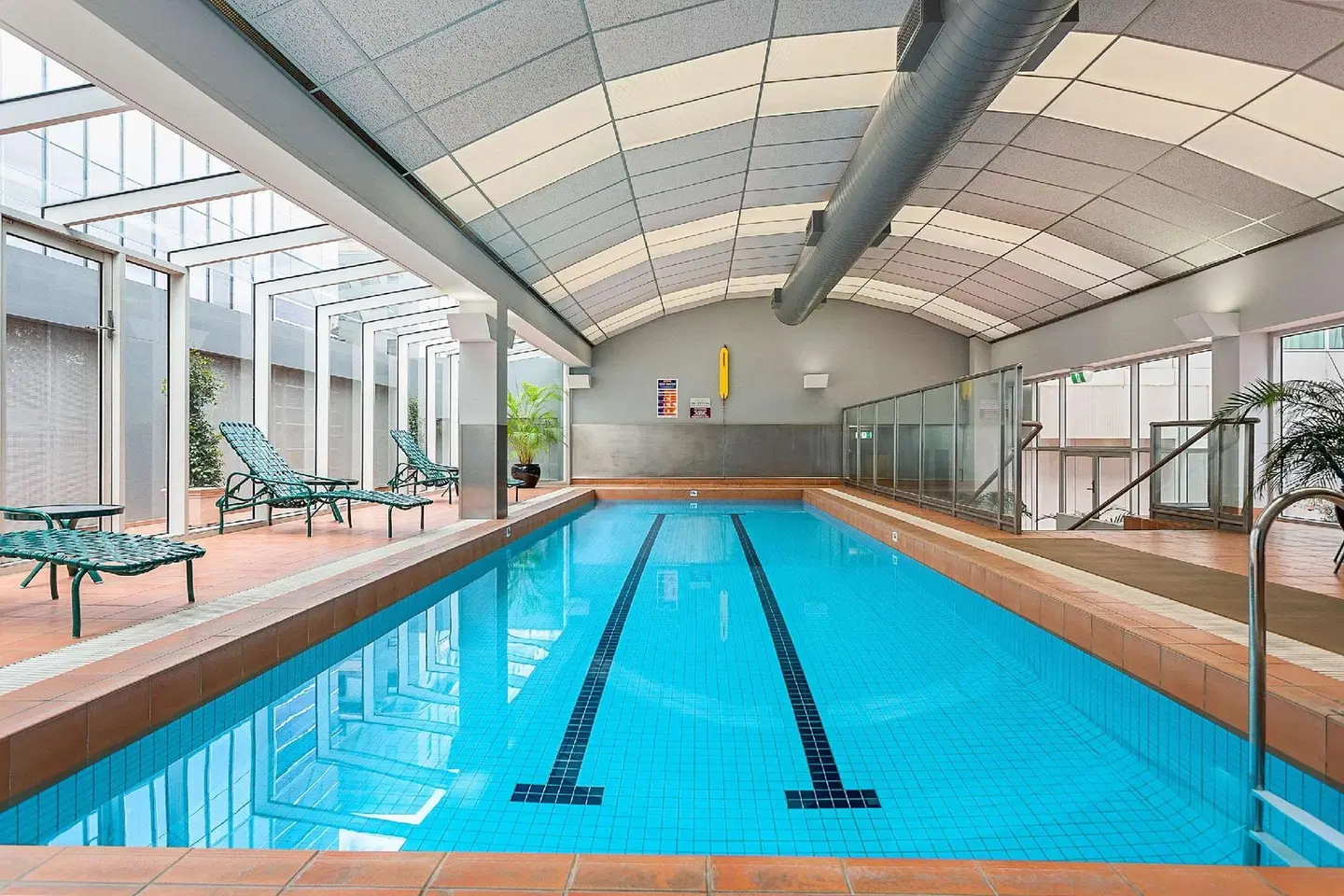 Clarion Suites Gateway Hallenbad