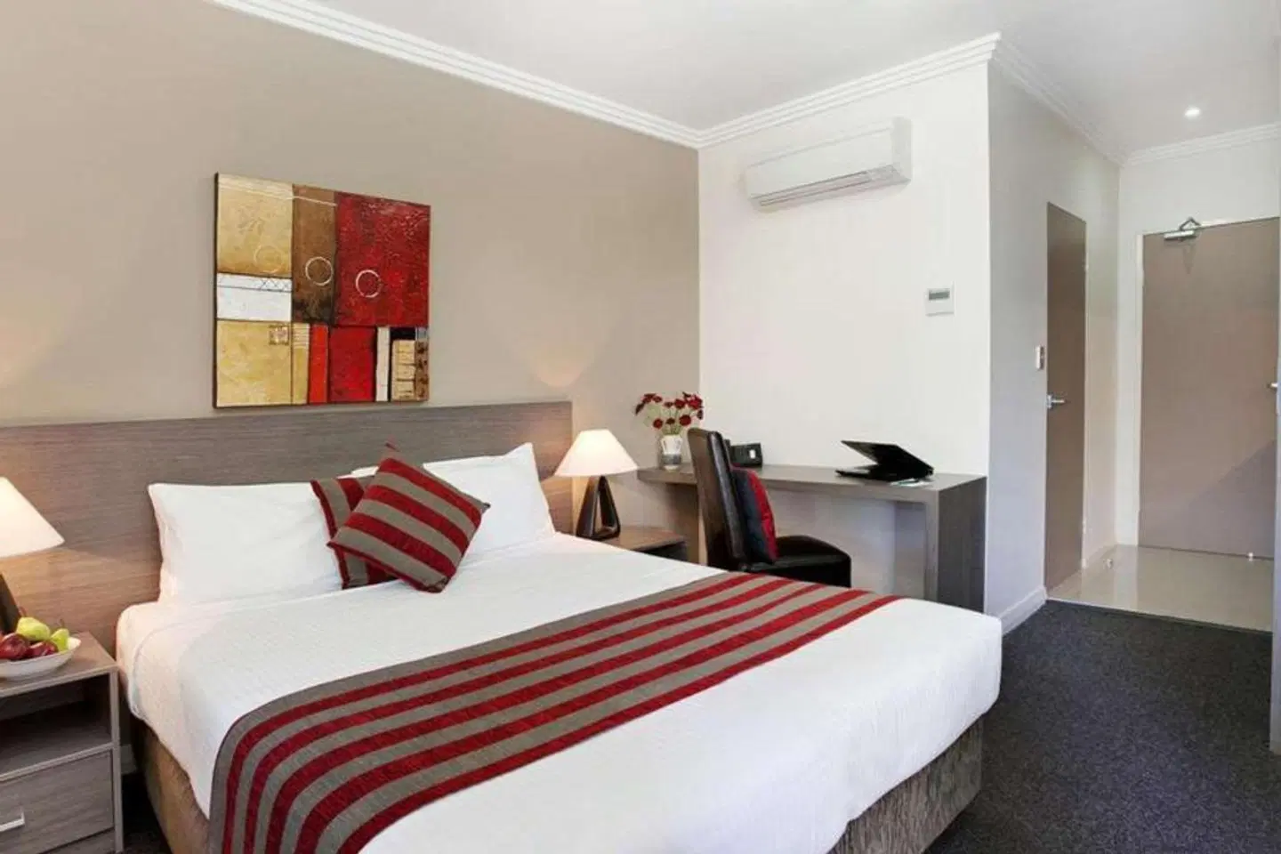 Best Western Plus Camperdown Suites ROOM_EXAMPLE