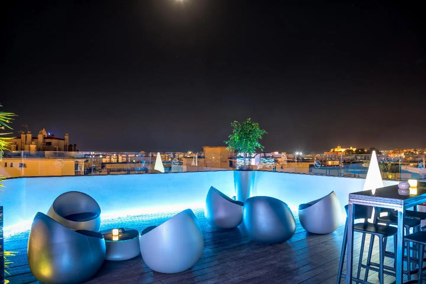 Veramar OUTDOOR_POOL