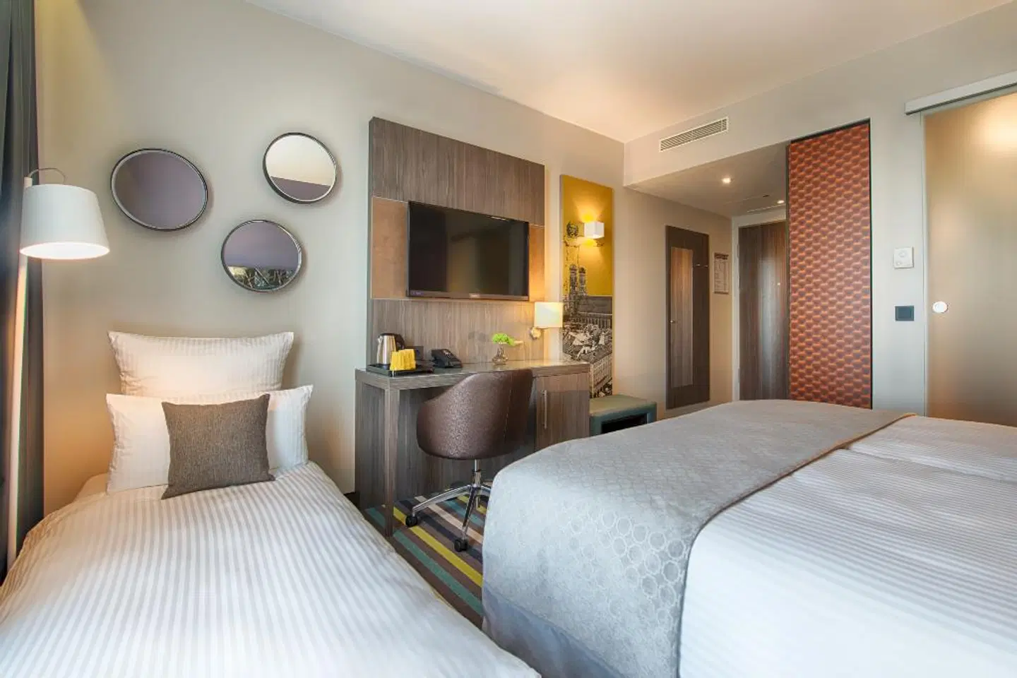 Leonardo Hotel Munich City East ROOM_EXAMPLE