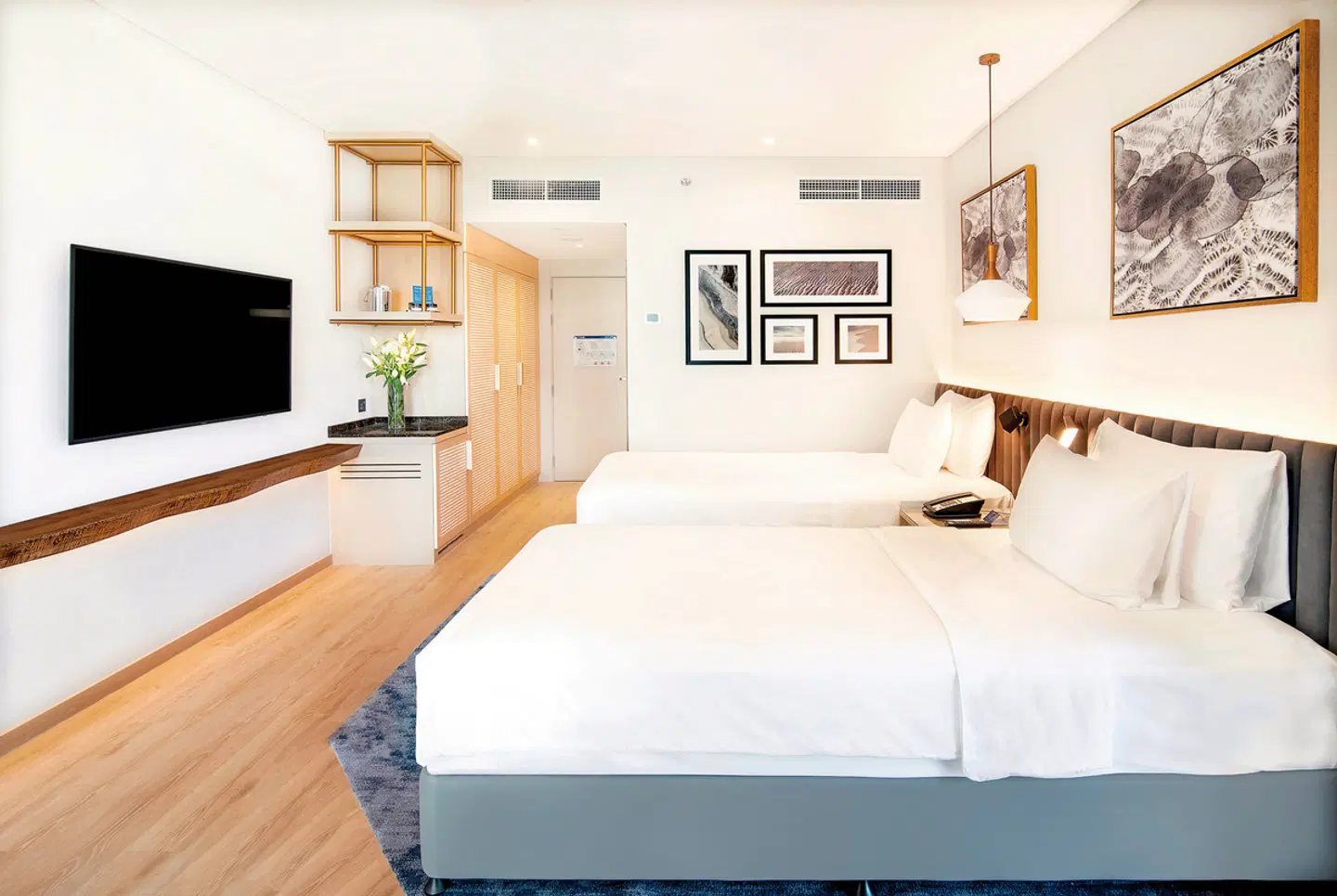 Radisson Blu Hotel & Resort Abu Dhabi Corniche ROOM_EXAMPLE
