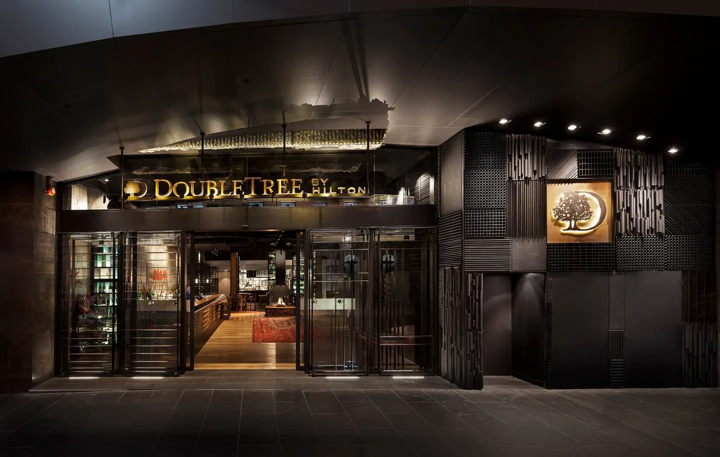 DoubleTree by Hilton Melbourne - Flinders Street EXTERIOR