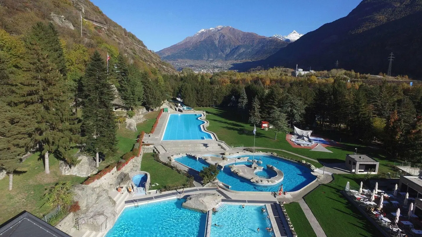 De Londres Schweizerhof OUTDOOR_POOL