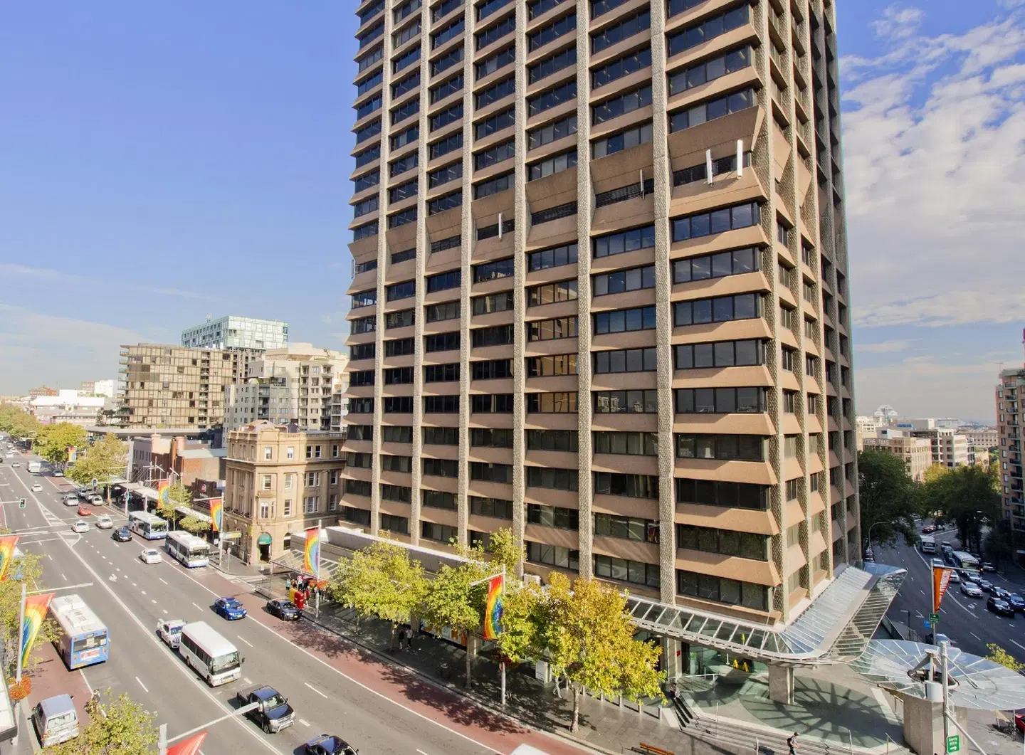 Oaks Sydney Hyde Park Suites EXTERIOR