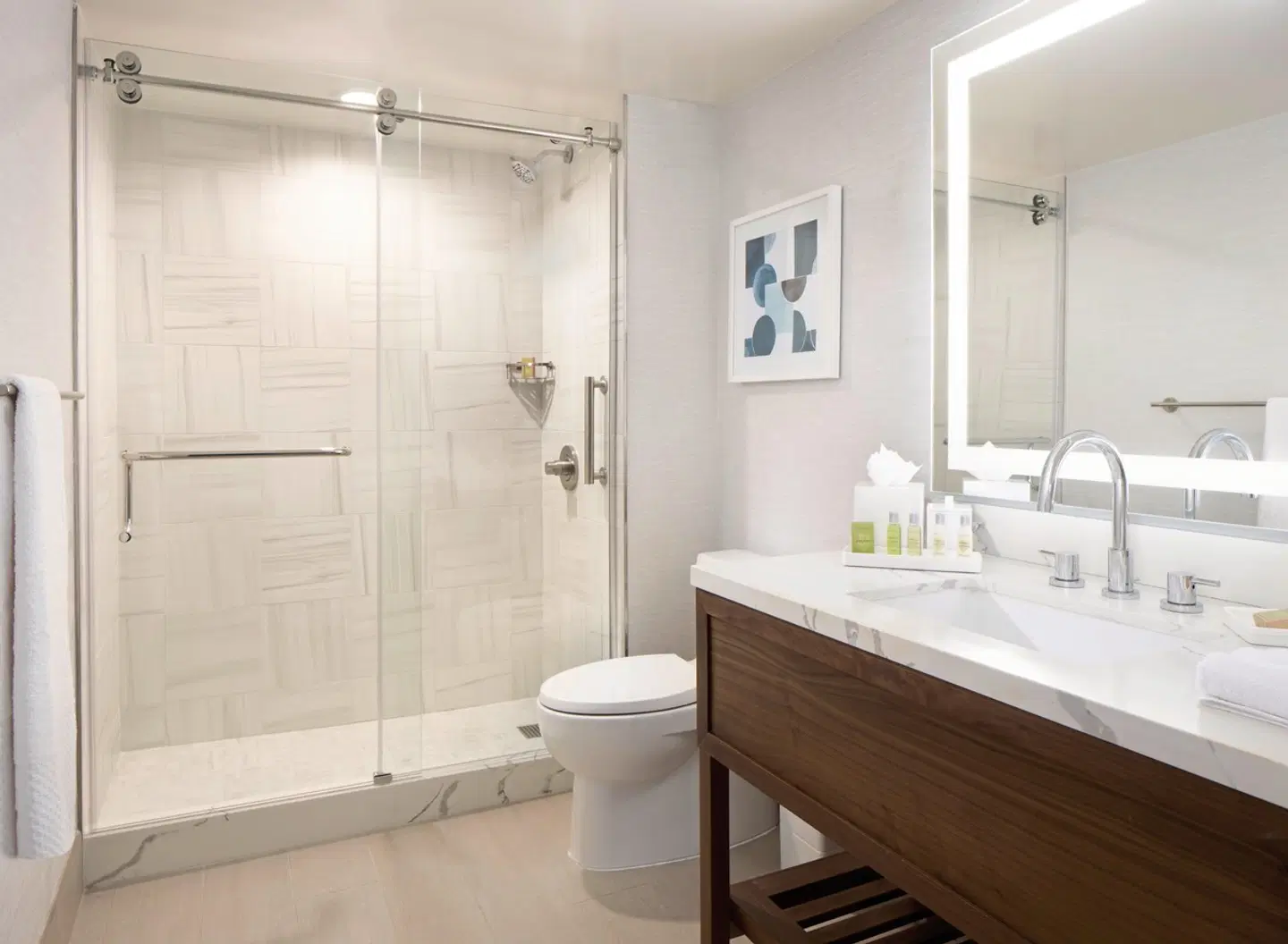 Hilton Santa Monica Hotel & Suites Badezimmer