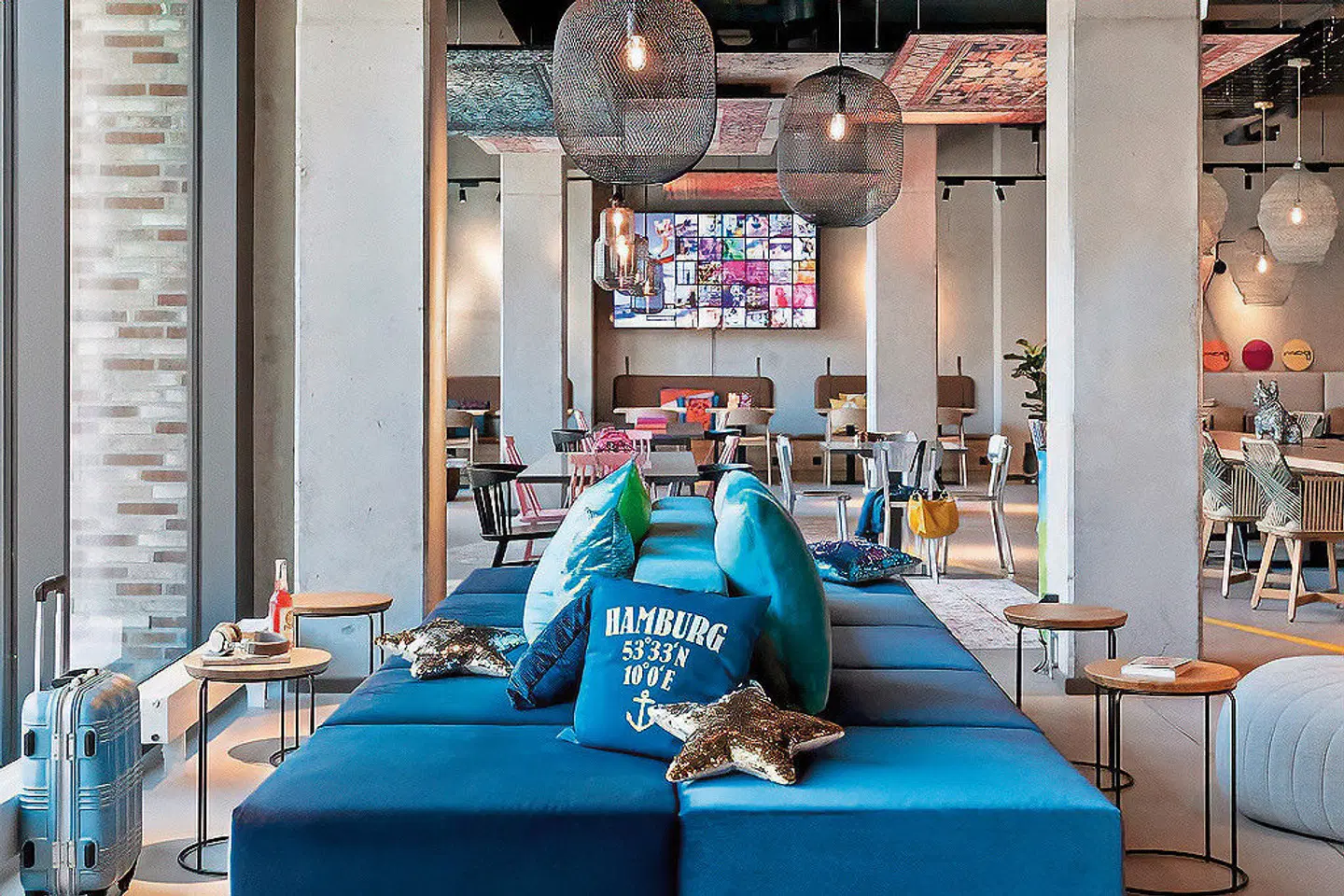 Moxy Hamburg City LOUNGE_LOBBY