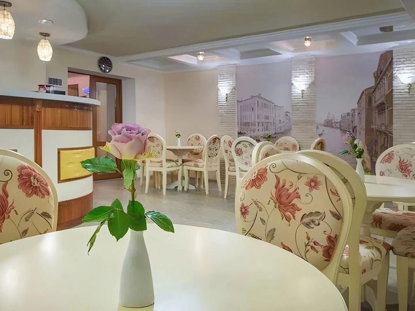 The Independent Suites Restaurant