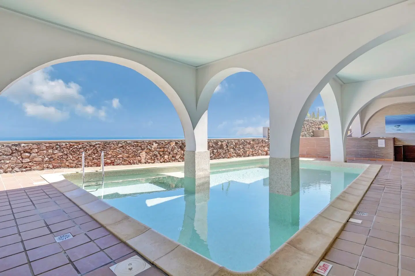 Atalaya de Jandía by LIVVO Hallenbad