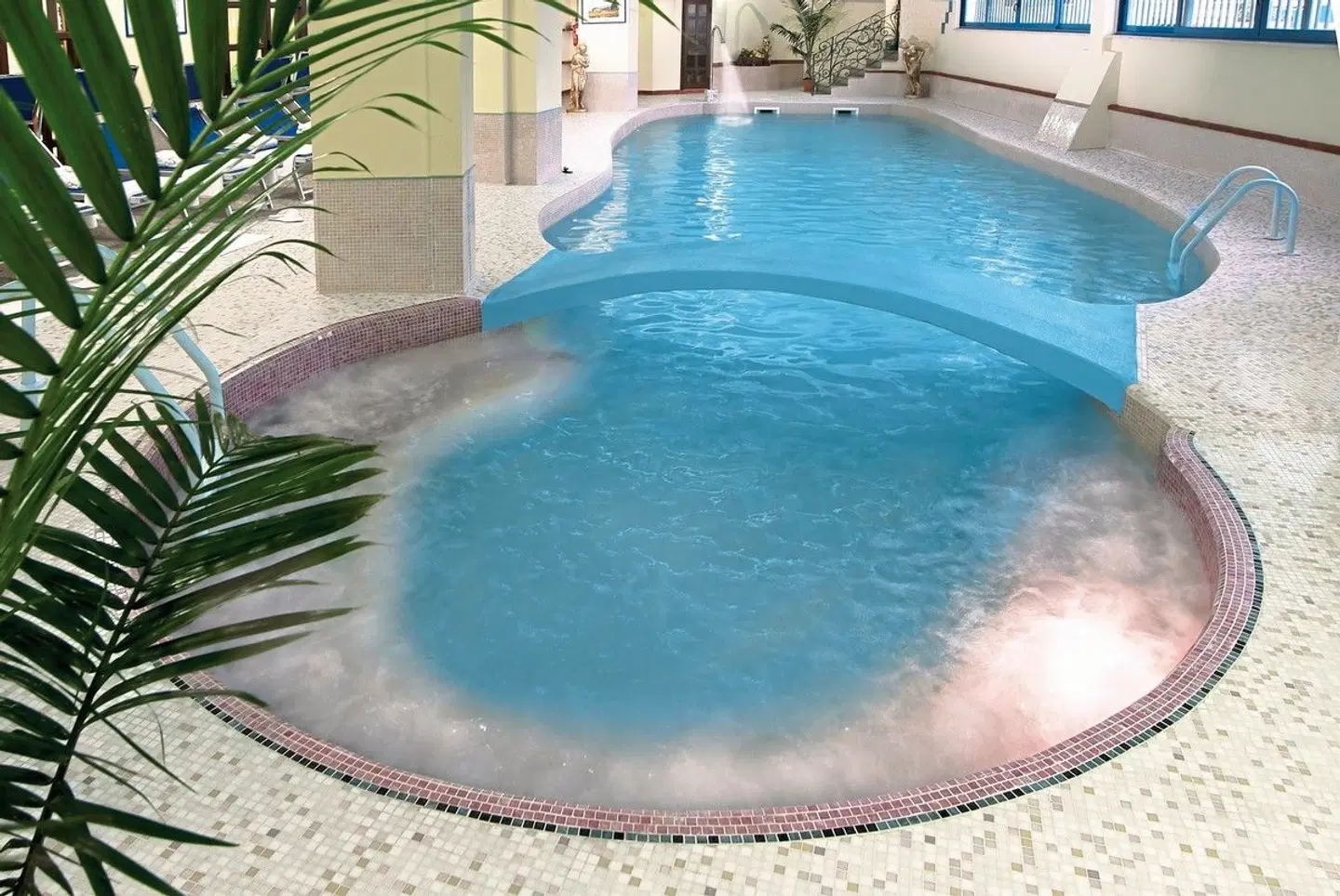 Sporting Baia INDOOR_POOL
