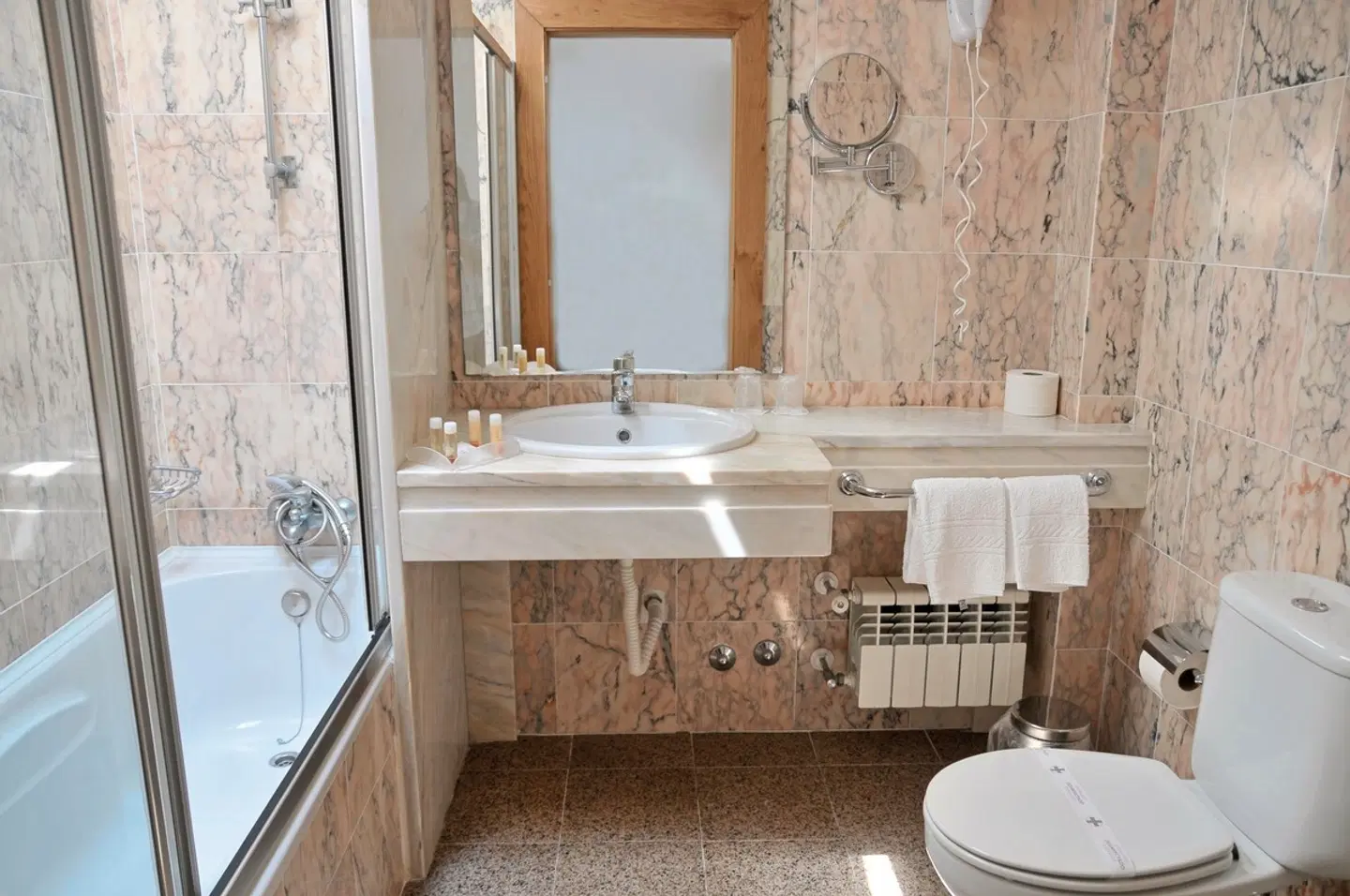 Miramar Hotel & Spa Badezimmer