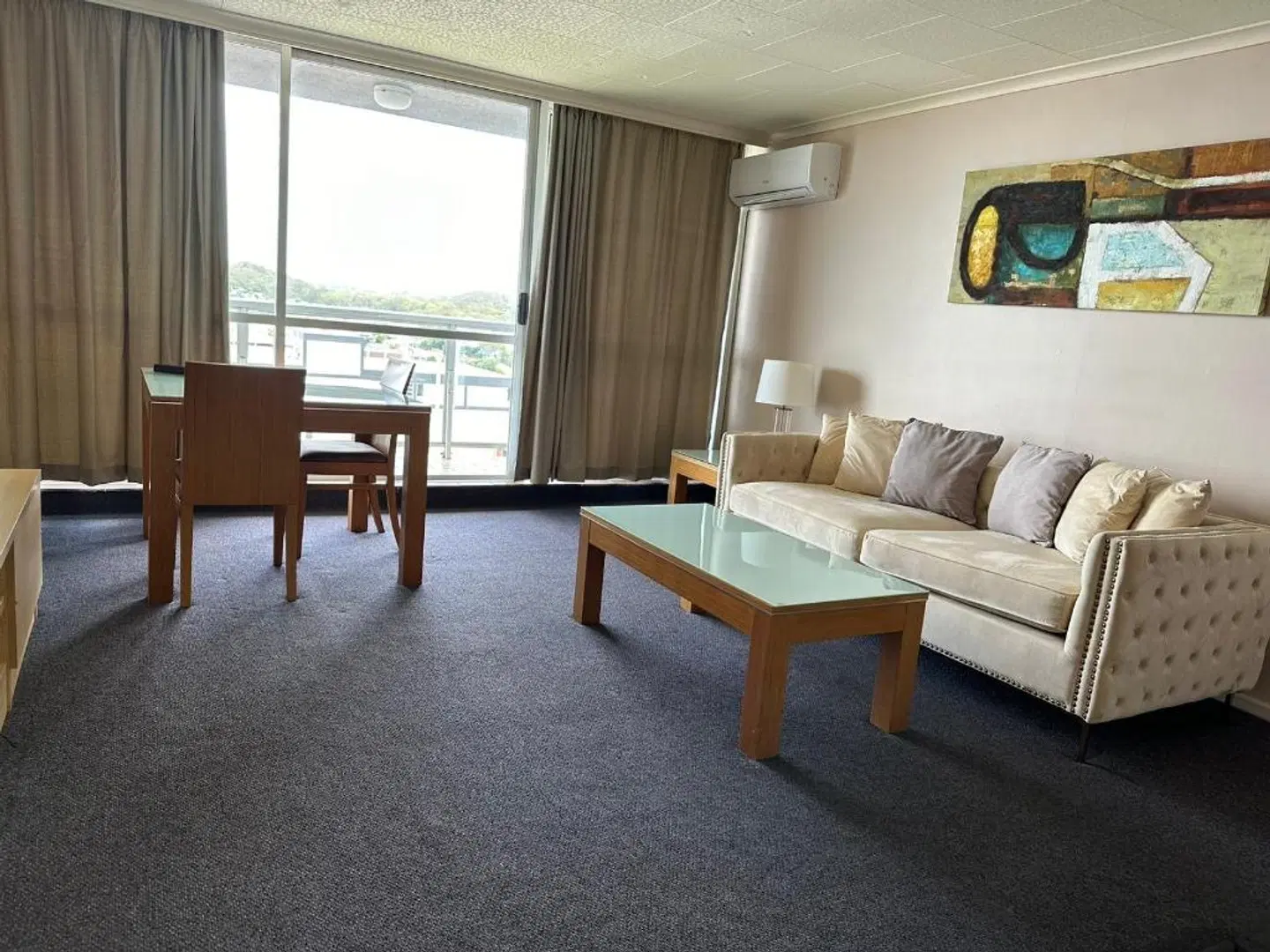 Highpoint International ROOM_EXAMPLE