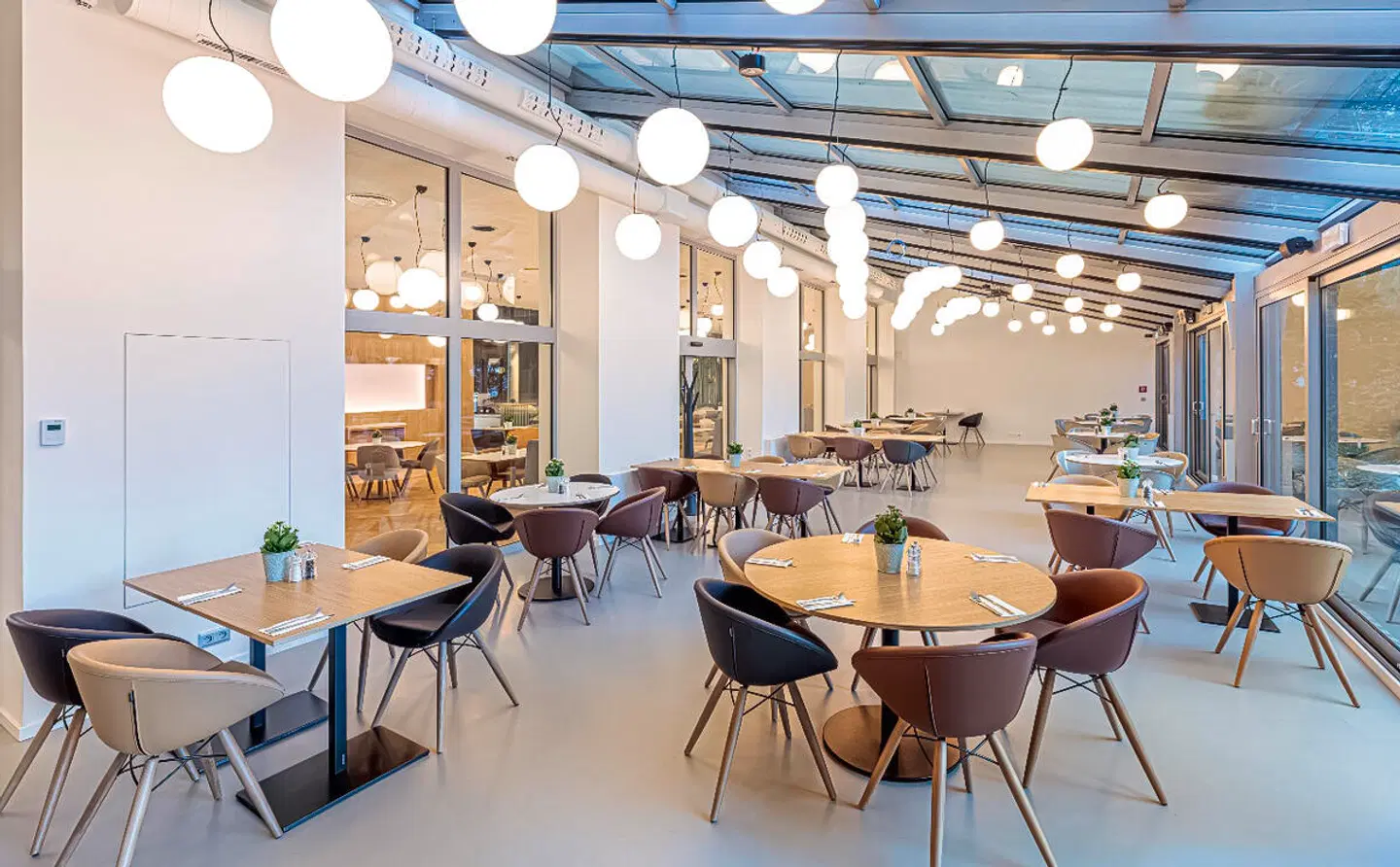 Holiday Inn Prague Restaurant