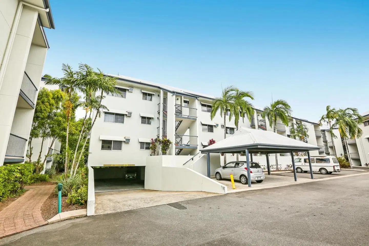 Citysider Cairns Holiday Apartments EXTERIOR