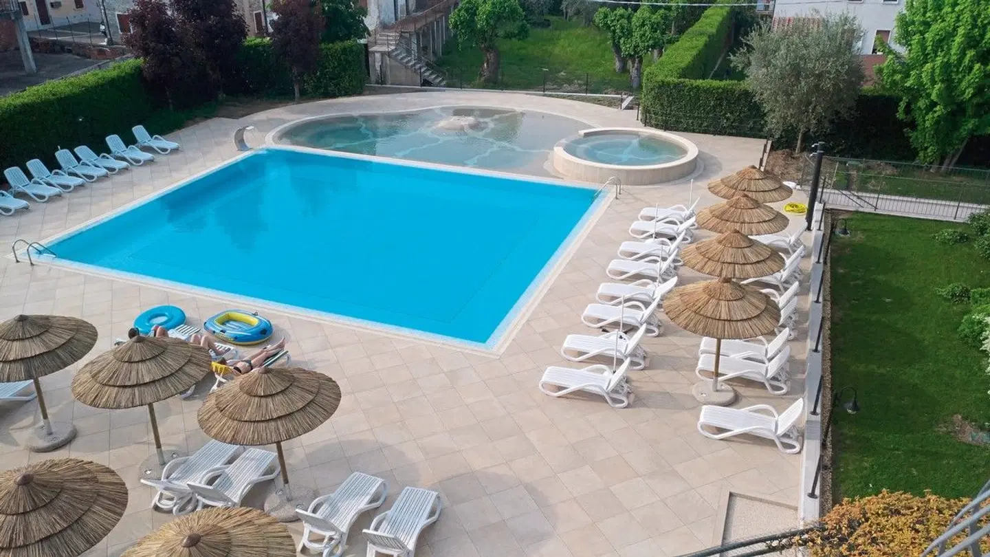 Residence Nettuno OUTDOOR_POOL