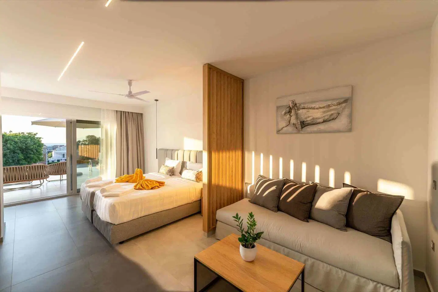Thimios Acharavi Suites ROOM_EXAMPLE
