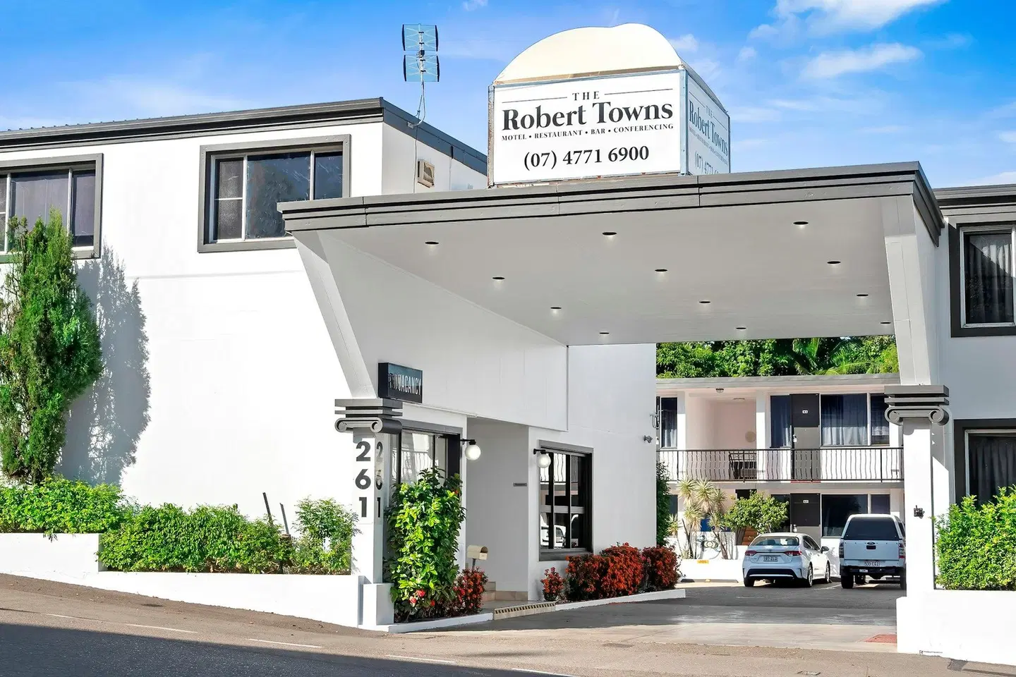 The Robert Towns EXTERIOR