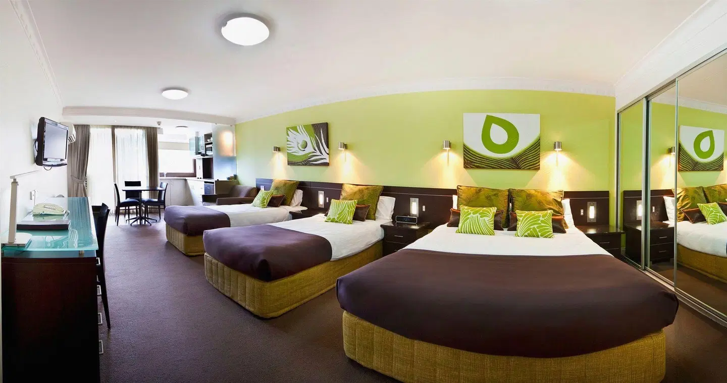 Hyde Park Inn ROOM_EXAMPLE