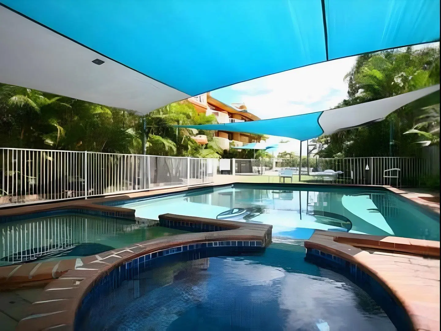 Outrigger Resort Burleigh Heads Hallenbad