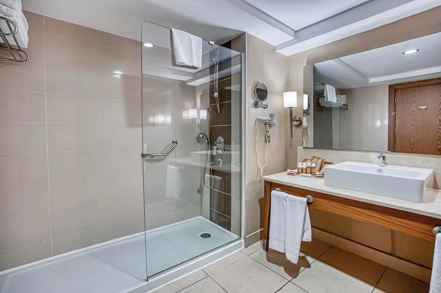 Marti Myra Resort Badezimmer