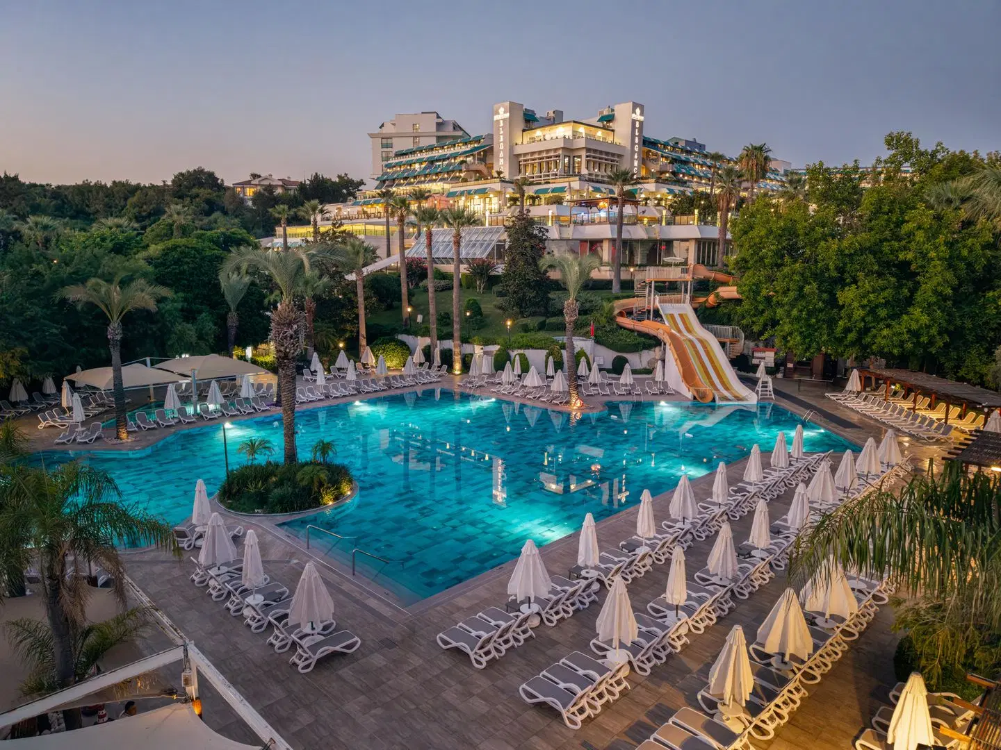Side Star Elegance OUTDOOR_POOL