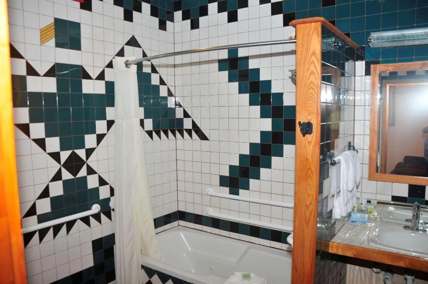 Best Western Kokopelli Lodge Badezimmer