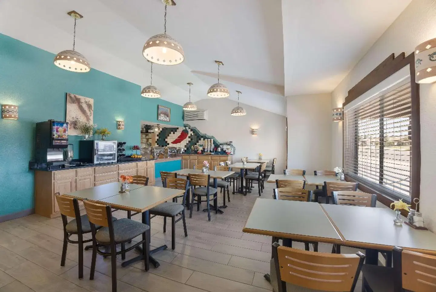 Best Western Kokopelli Lodge Bar