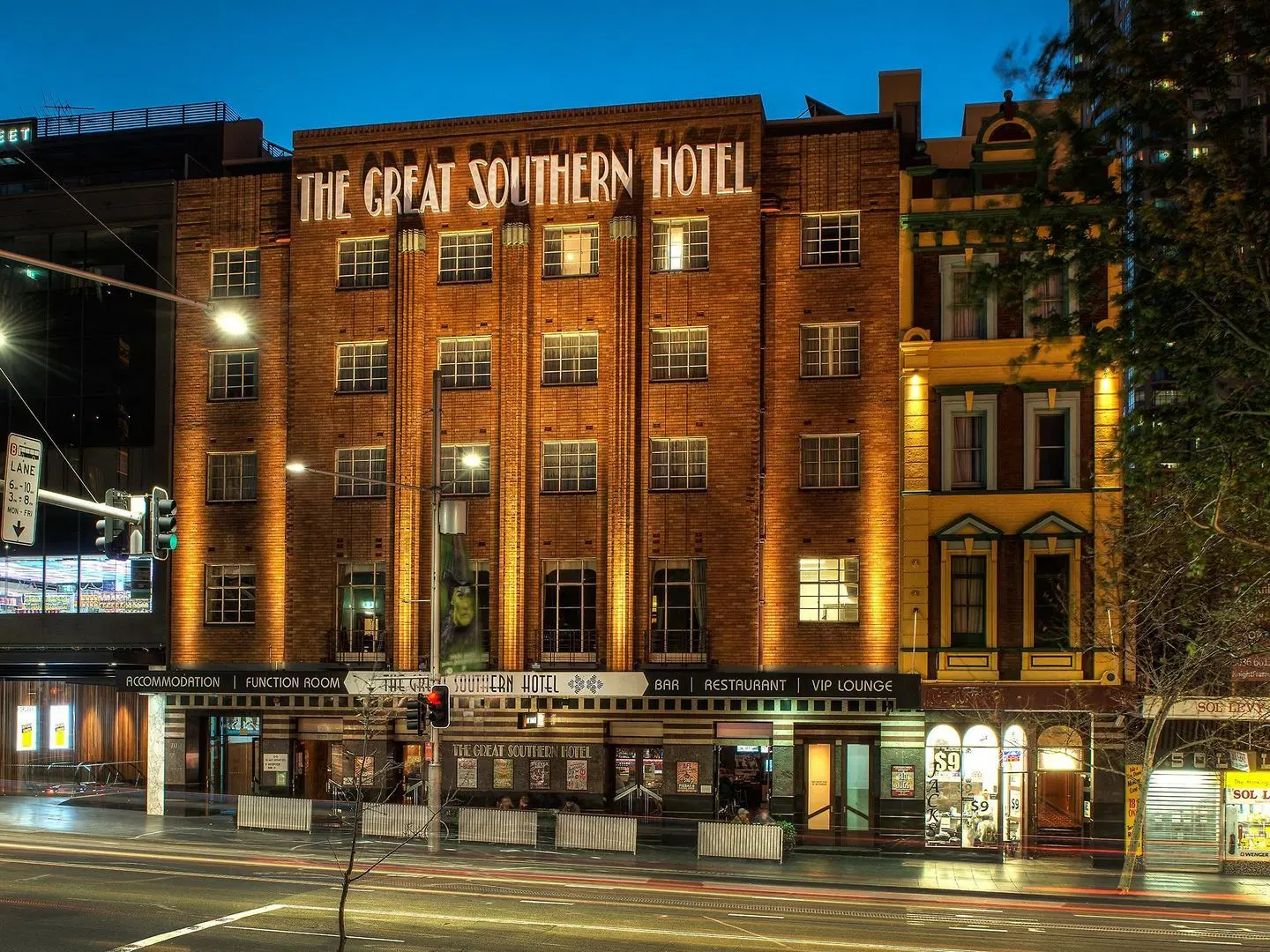 Great Southern Hotel EXTERIOR