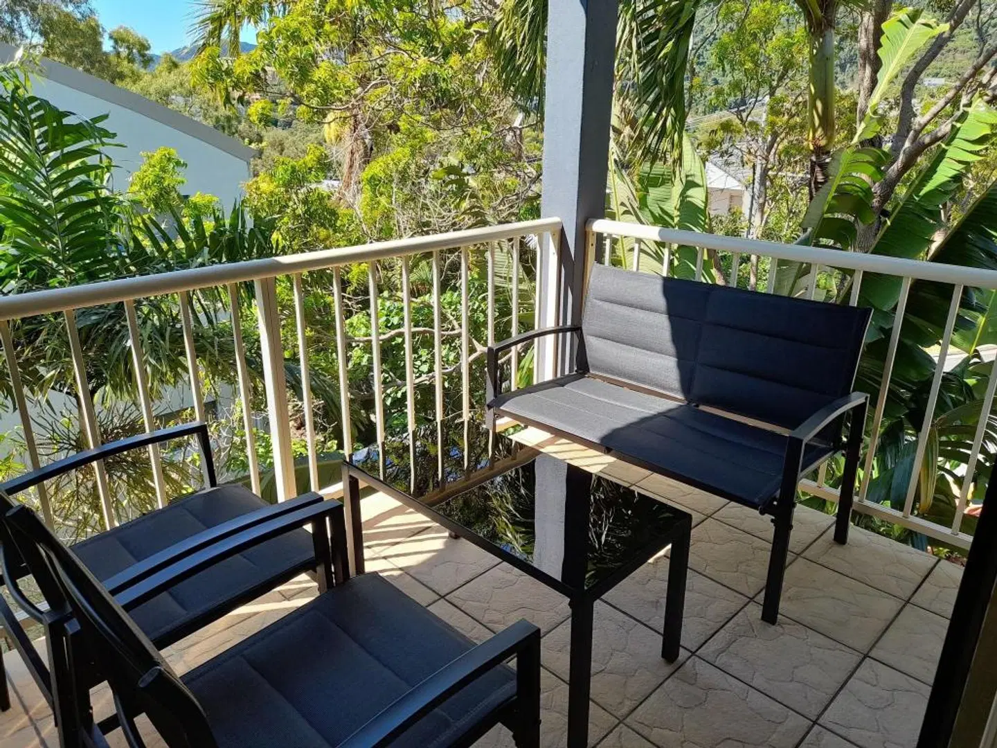 Airlie Apartments Terrasse