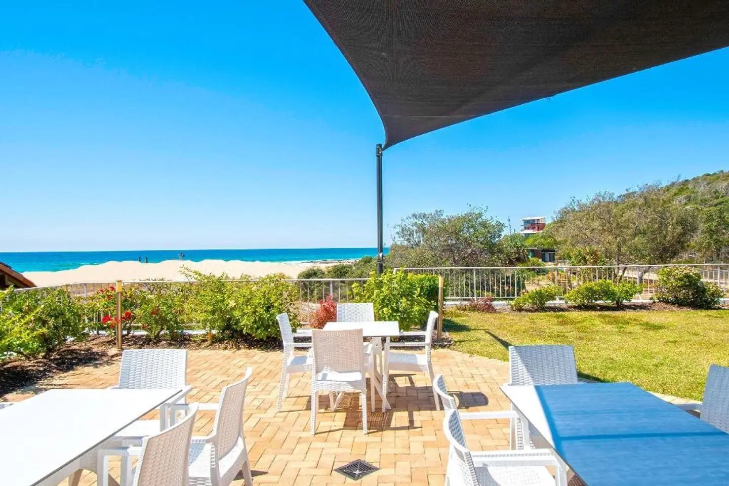 Sandcastles On Currumbin Beach Terrasse
