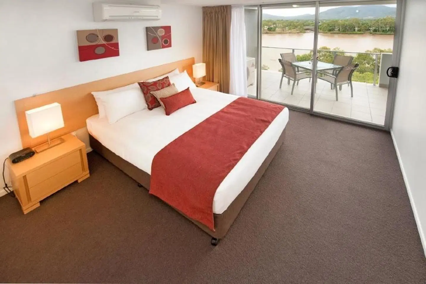 Edge Apartment Hotel ROOM_EXAMPLE