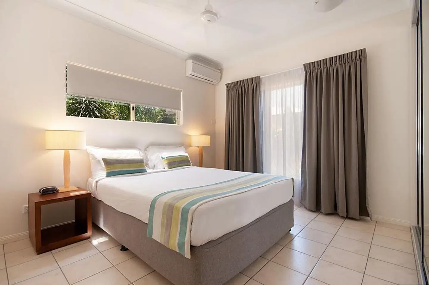 Central Plaza Port Douglas ROOM_EXAMPLE