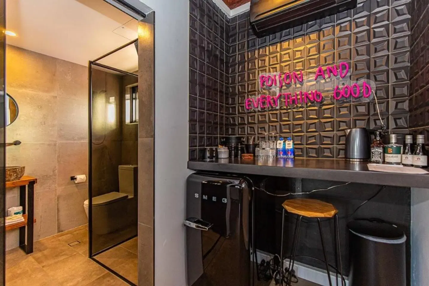 The Pink Hotel Coolangatta Bar