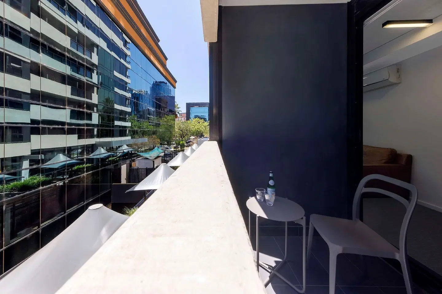 Oaks Melbourne St Kilda Road Hotel Terrasse