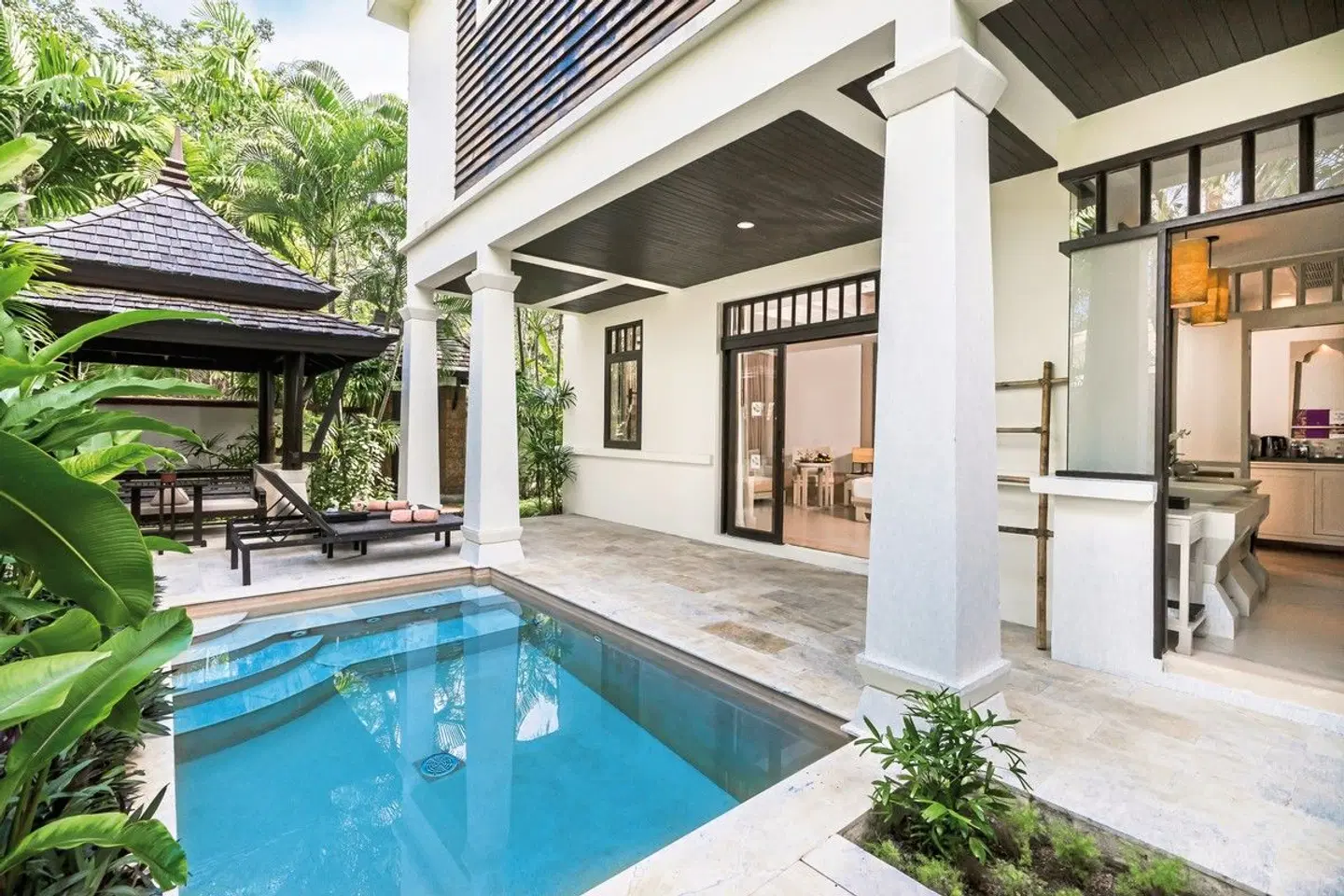 Melati Beach Resort & Spa EXTERIOR