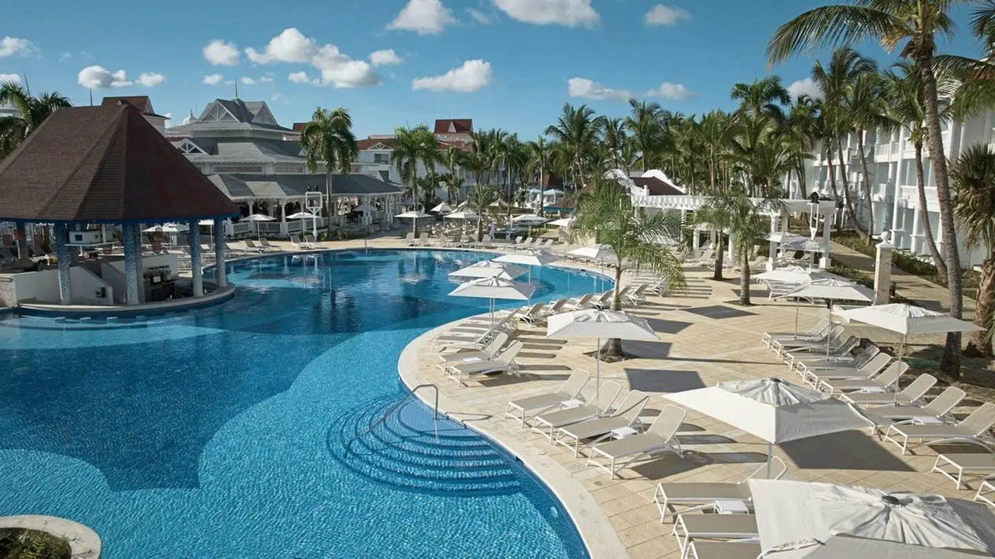 Bahia Principe Explore Esmeralda OUTDOOR_POOL