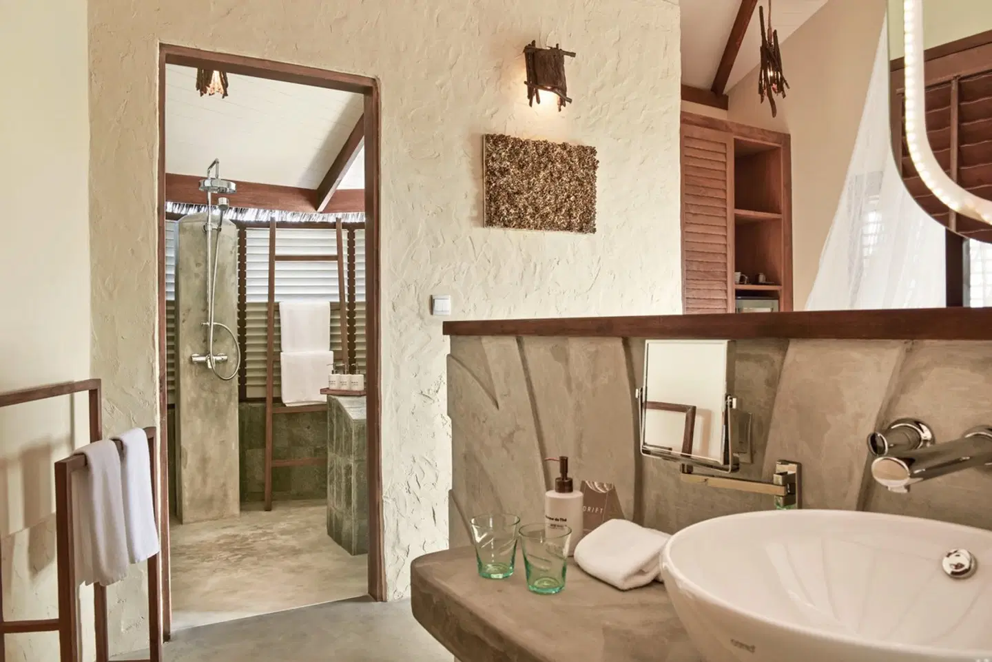 Drift Thelu Veliga Retreat Badezimmer