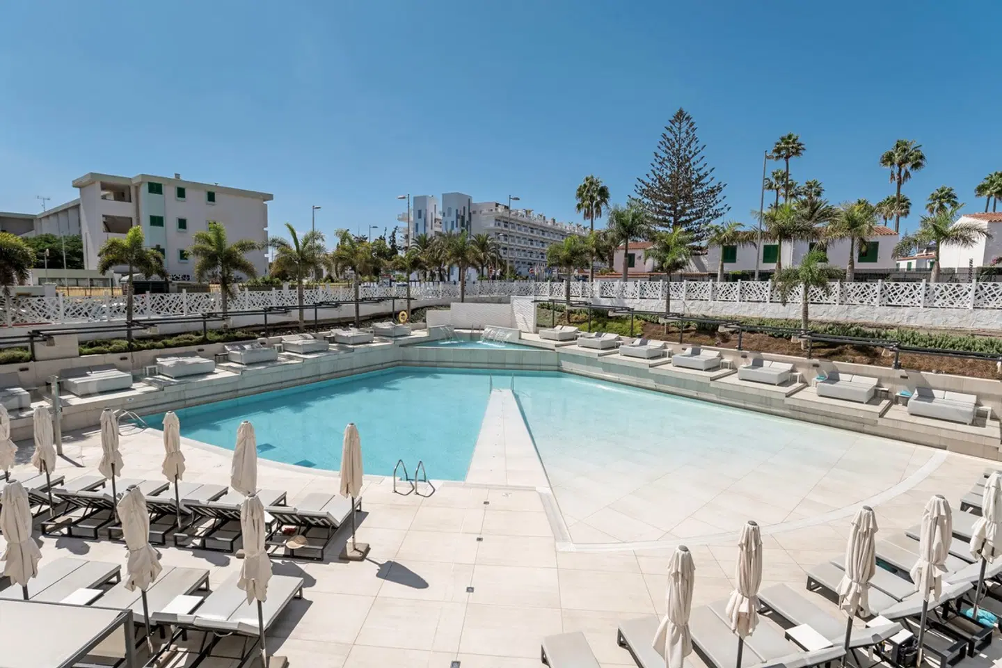 Caserio OUTDOOR_POOL