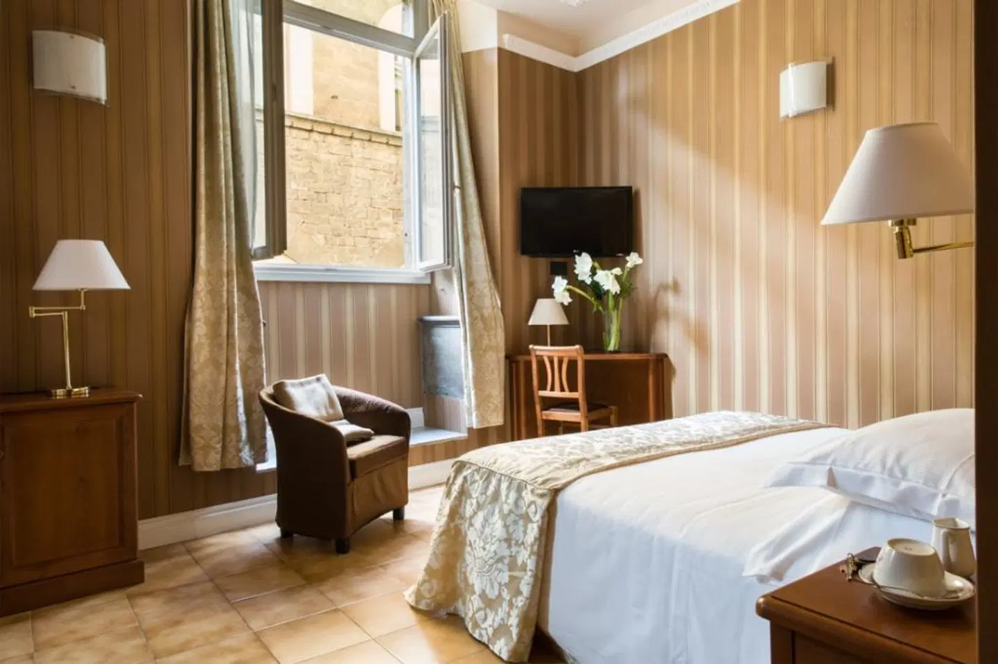 Silla ROOM_EXAMPLE