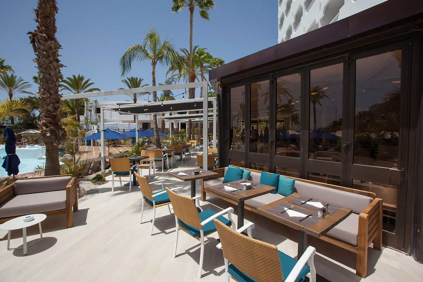 Corallium Beach by Lopesan Hotels Terrasse