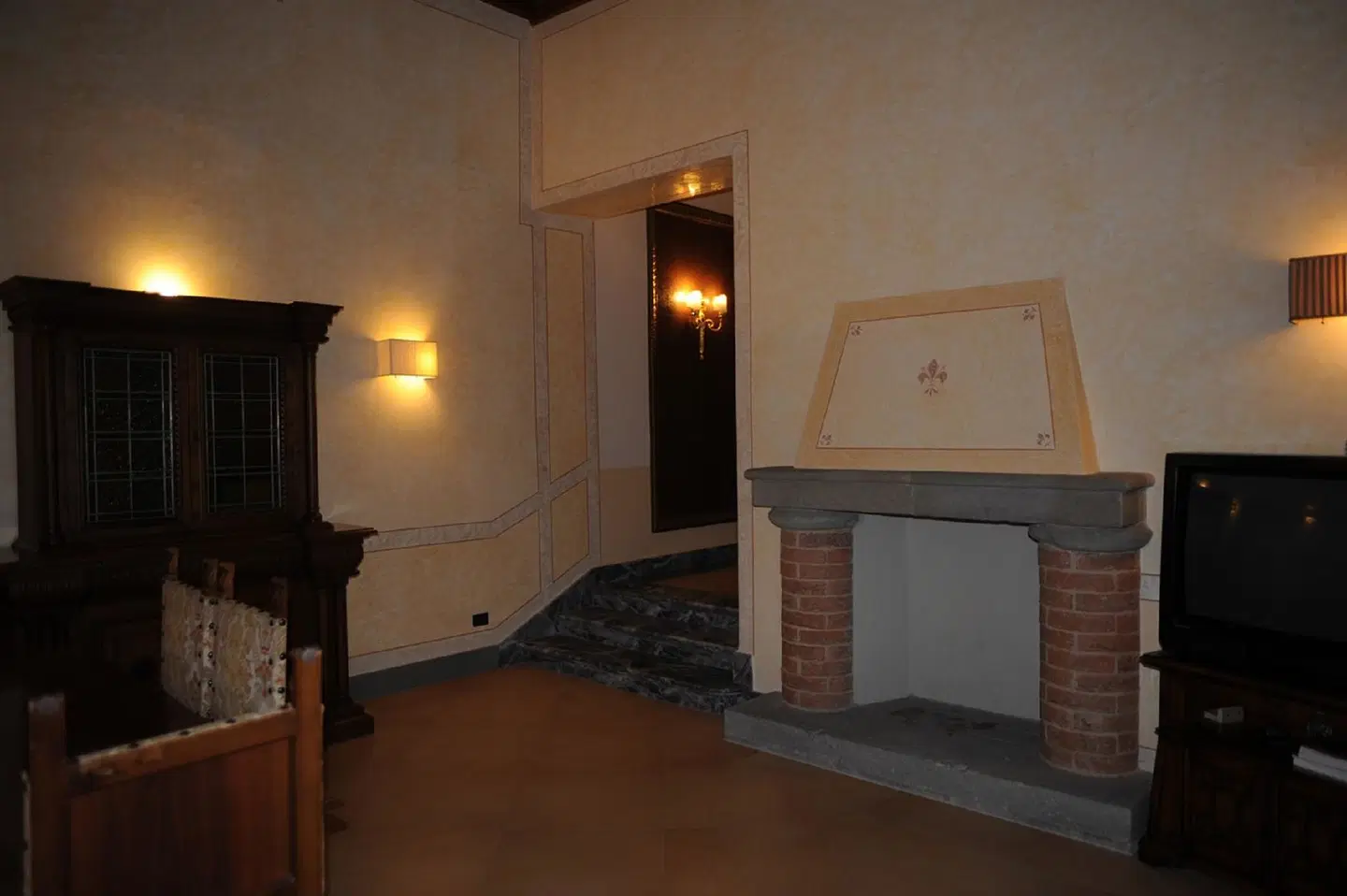 California ROOM_EXAMPLE