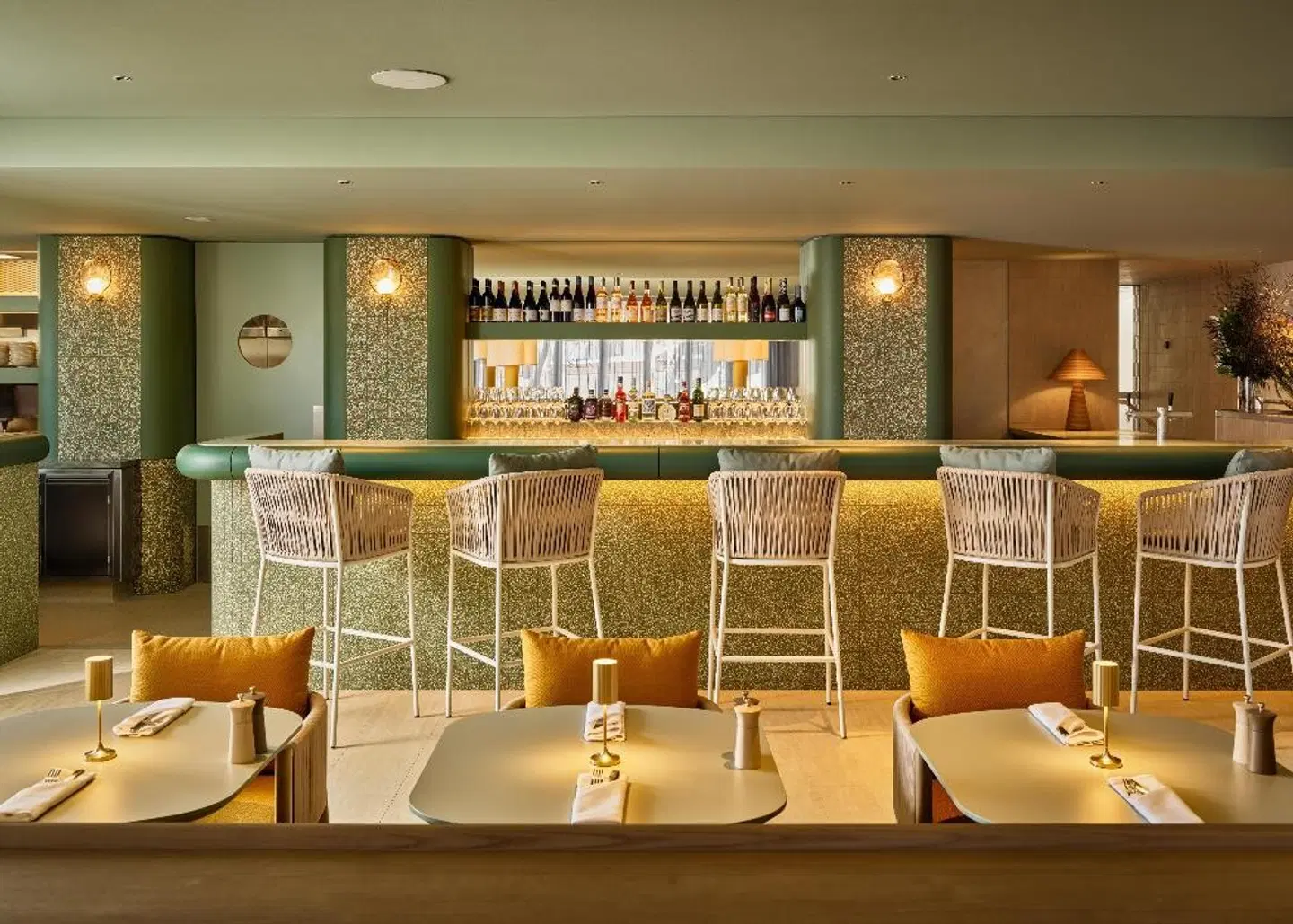 Adina Apartment Hotel Sydney Darling Harbour Bar