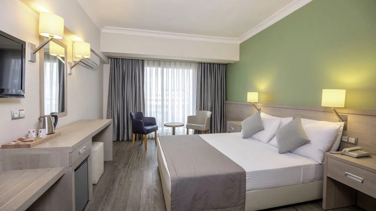 Blue Bay Platinum ROOM_EXAMPLE